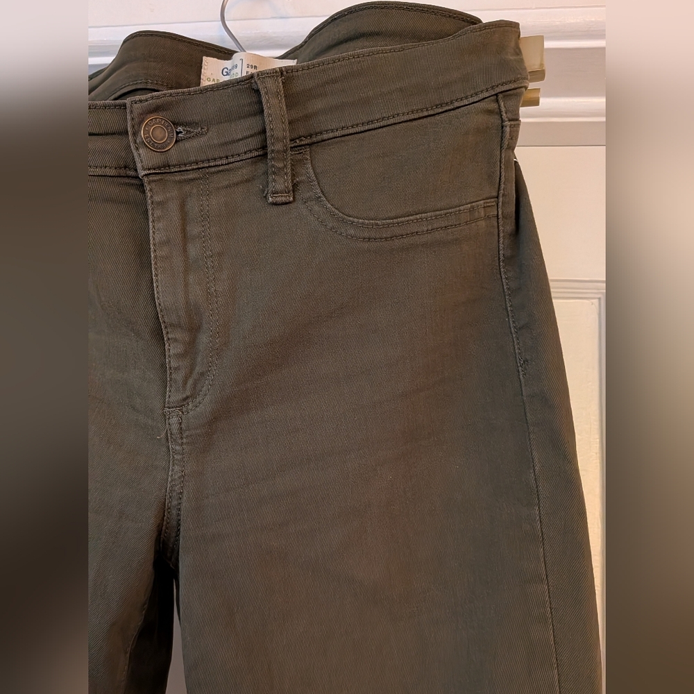 GAP Women's Skinny Jeans - Olive Green